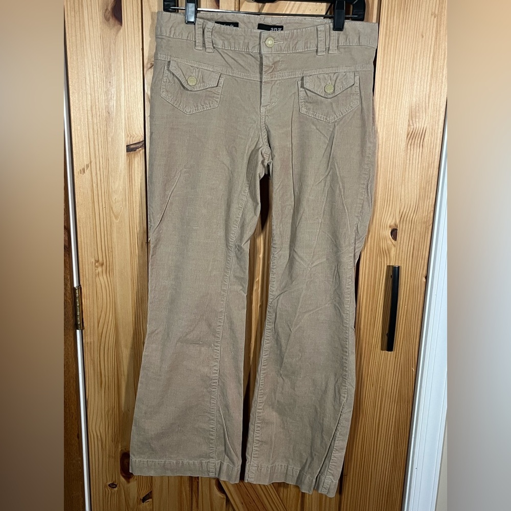 a.n.a. A New Approach Modern Fit Low Rise Women's Size 8 Chords Pants